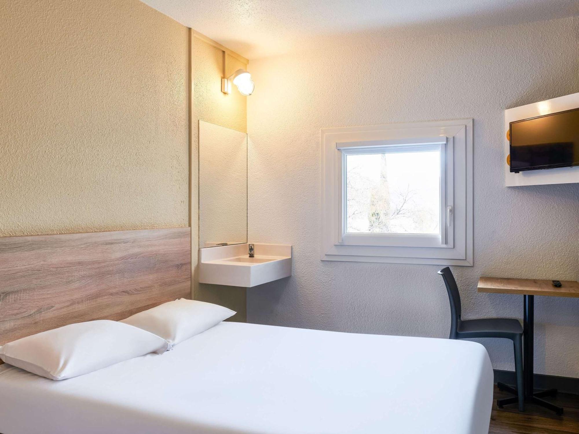 Hotelf1 Nimes Ouest Kültér fotó